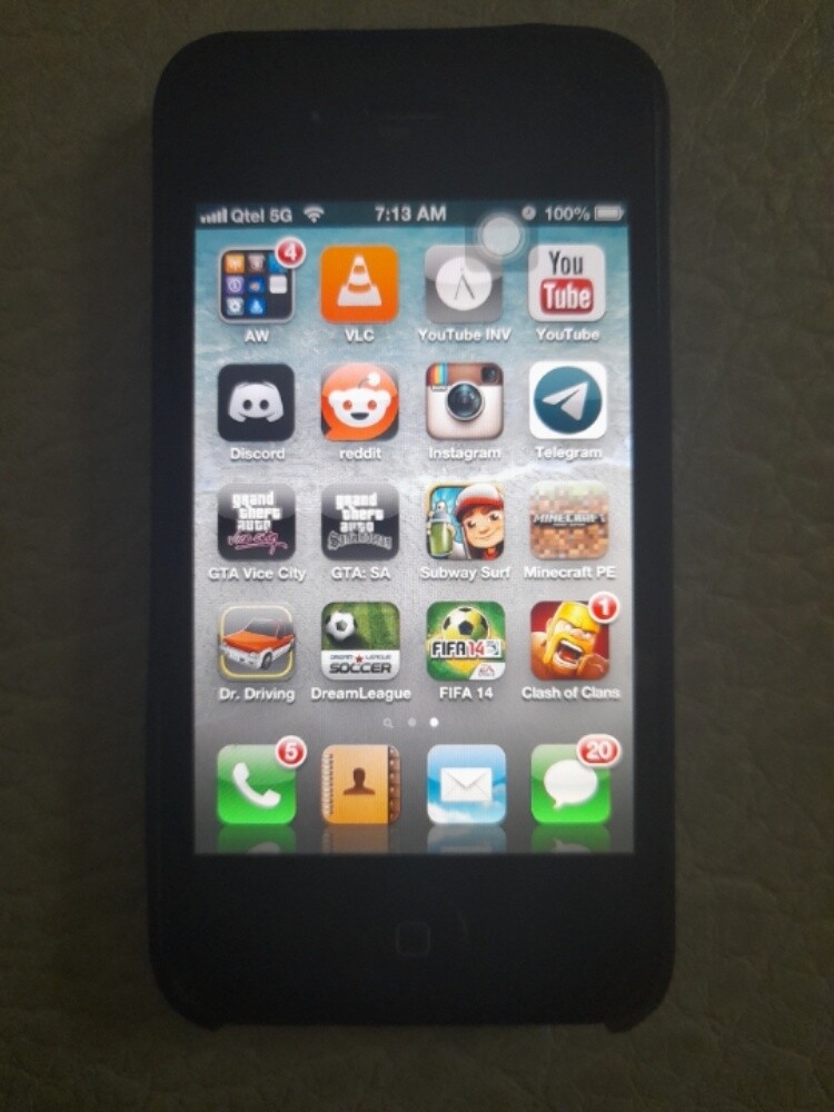 iPhone 4s with GTA Negotiable - 1