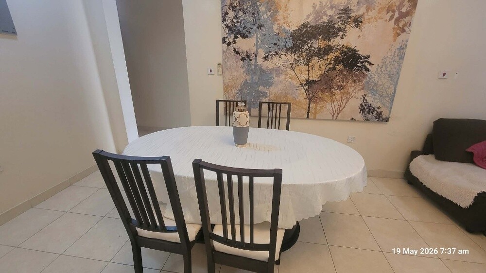oval glass dining table - 1