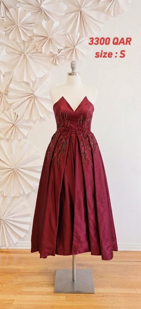 Elegant Red Evening Dress - 1