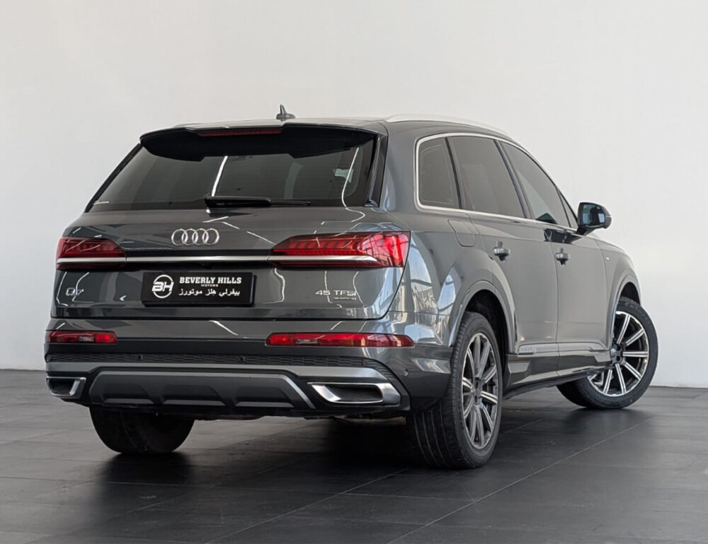2021 Audi Q7 45 TFSI-Original paint - 5