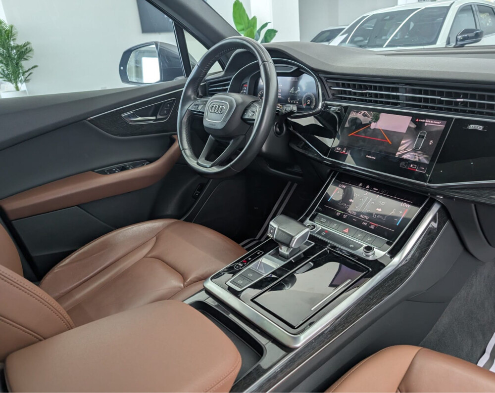 2021 Audi Q7 45 TFSI-Original paint - 7