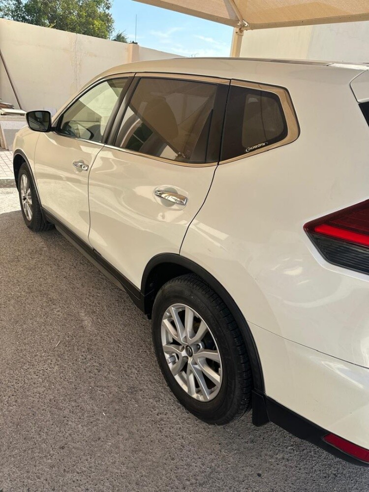 nissan x-trail 2018 - 1