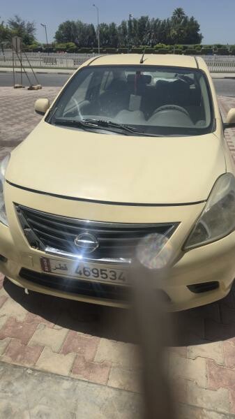 Nissan sunny 2014 - 1