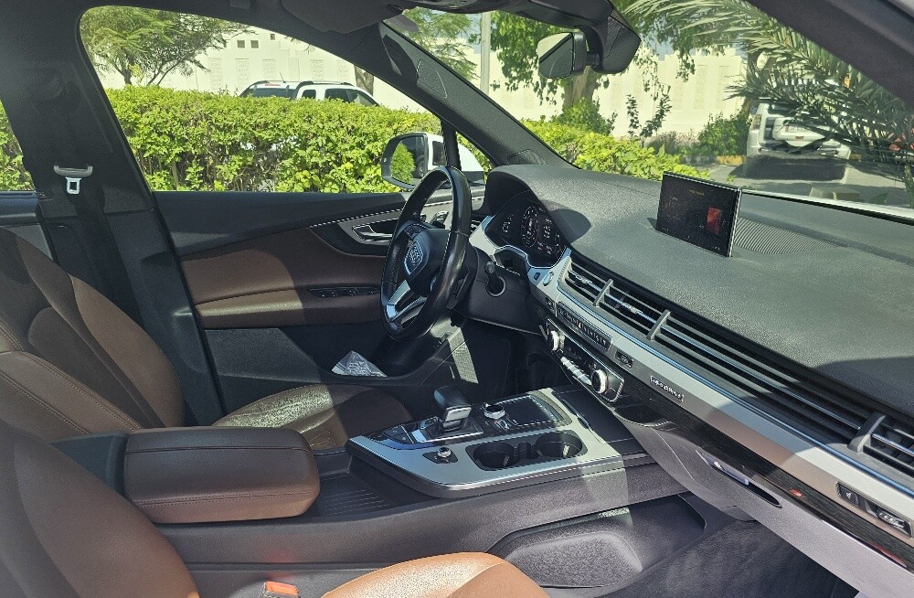 Audi Q7 - 7