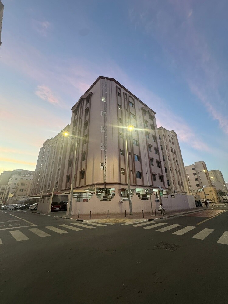 For sale:Investment Building - 1