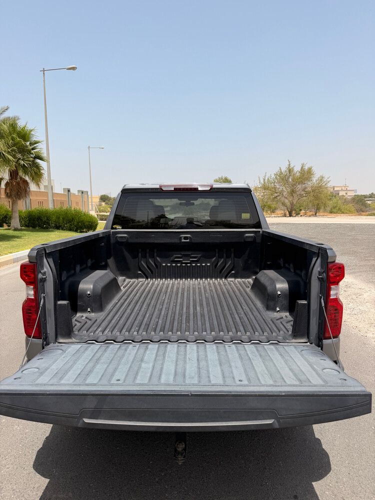 2021 Silverado V8 - 6