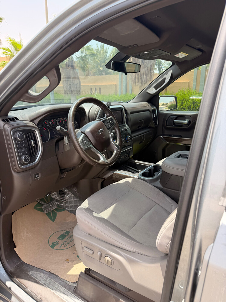 2021 Silverado V8 - 8