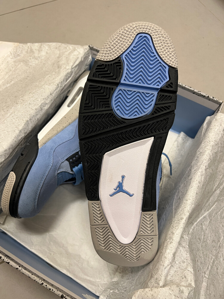 Jordan 4 retro   - 3
