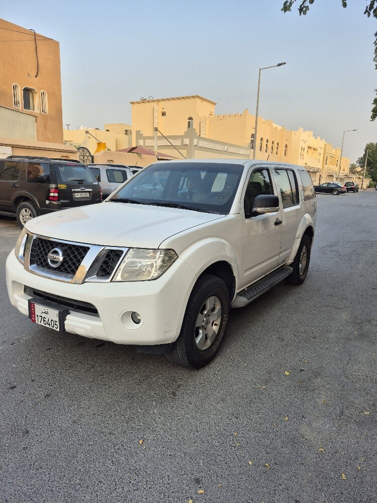 Nissan pathfinder 2015 SE - 1