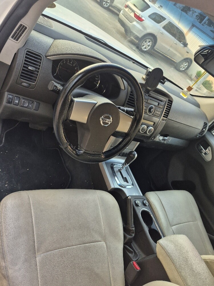 Nissan pathfinder 2015 SE - 12