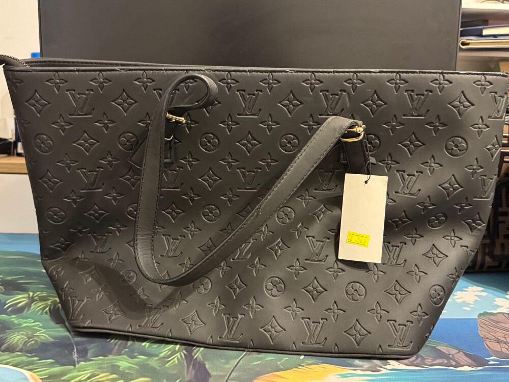 Louis Vuitton bag - 3