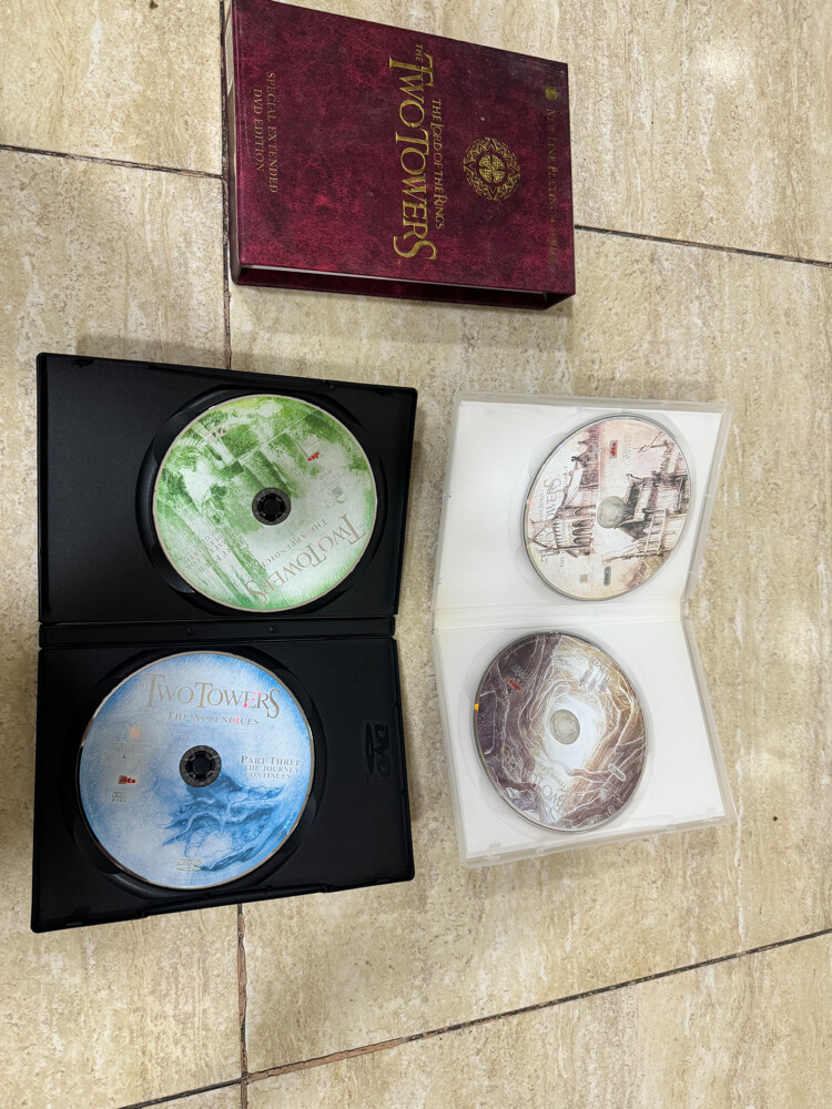 DVD  - 8
