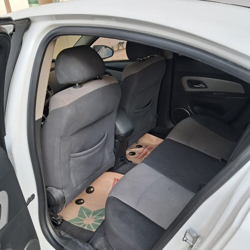 2010 Chevrolet Cruze LT - 10