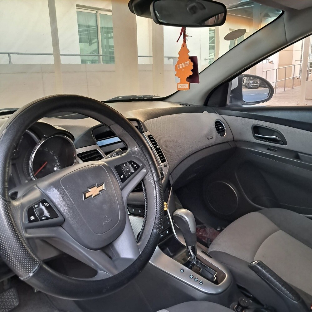 2010 Chevrolet Cruze LT - 11