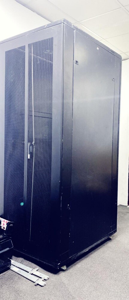 Server Rack for Sale New & opened - 1