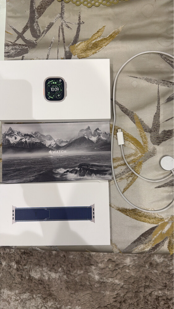 Apple Watch Ultra 3, battery 100% - 4