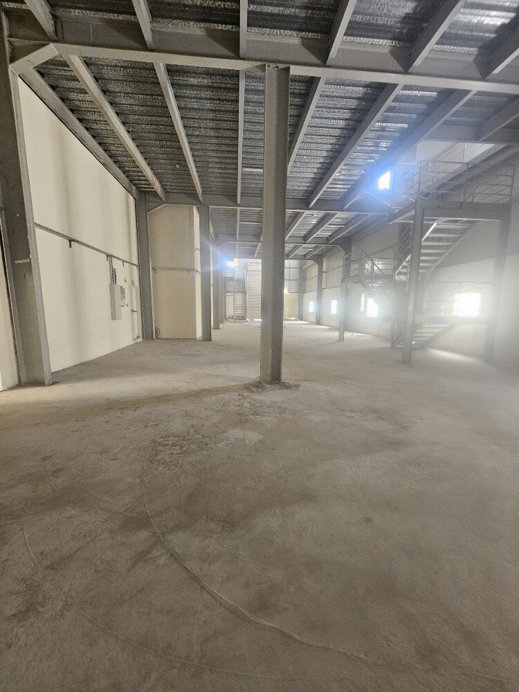 1000 meter warehouse, Abu Al-Salil - 2