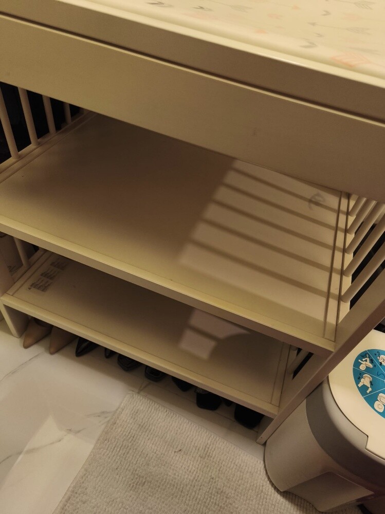 Baby changing table - 6