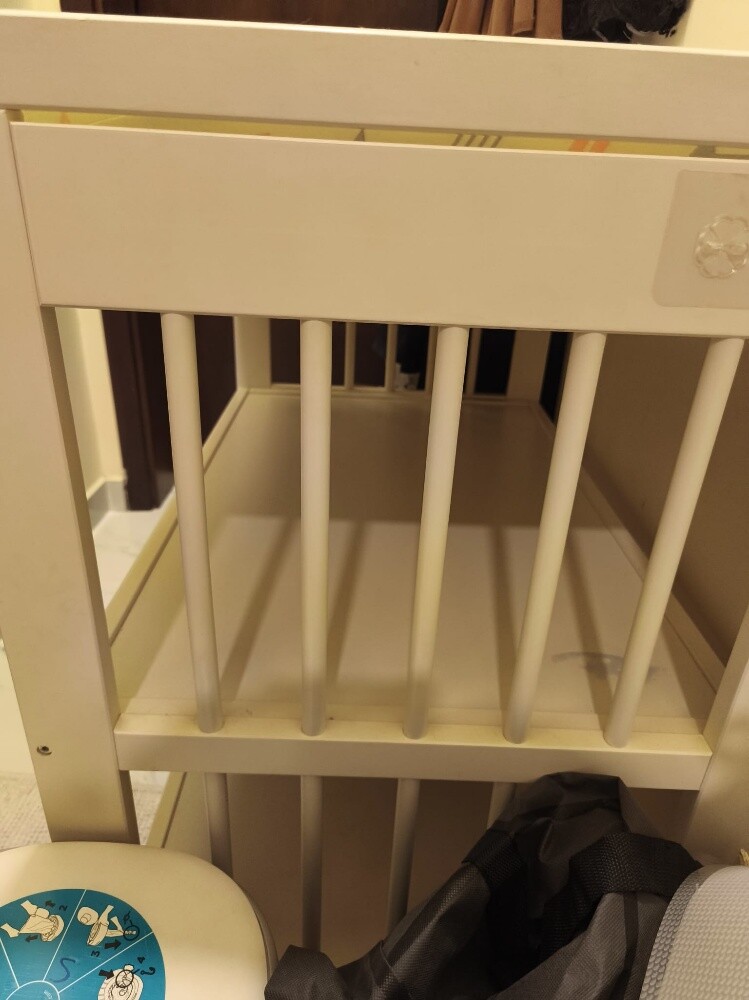 Baby changing table - 4