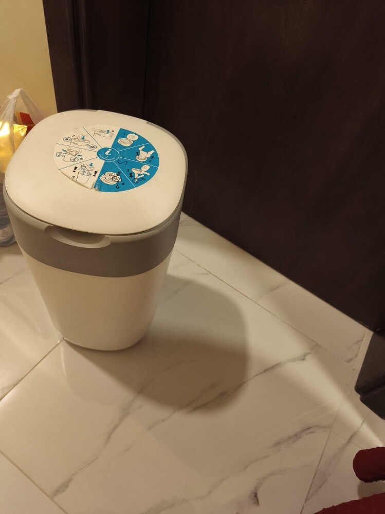 Baby changing table - 3