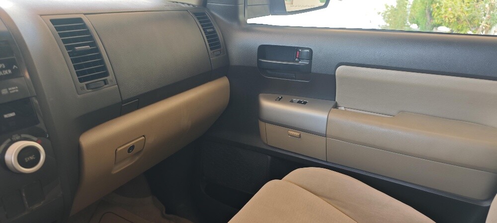 2009 Toyota Sequoia Excellent Condi - 4