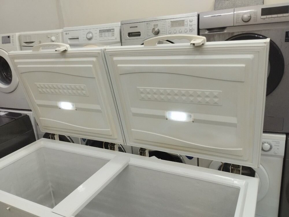 Midea Deep freezer Clean - 2