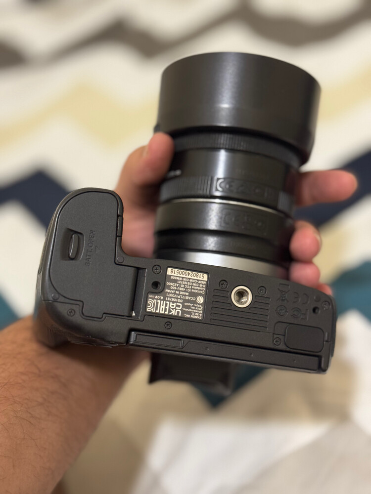 canon r - 2