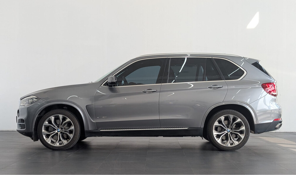 2017 BMW X5 xDrive50i - 3