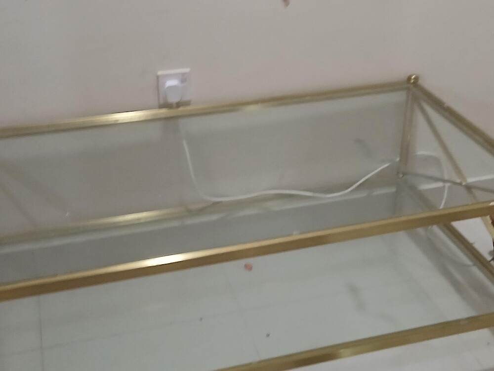 طاوله زجاجيه - 1