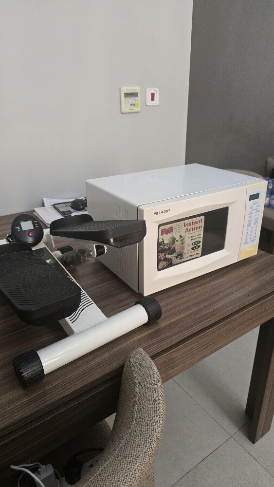 Sharp Microwave Oven - 5