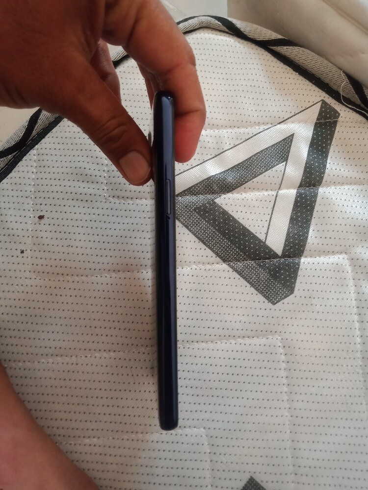 Motorola one 5g uw - 2