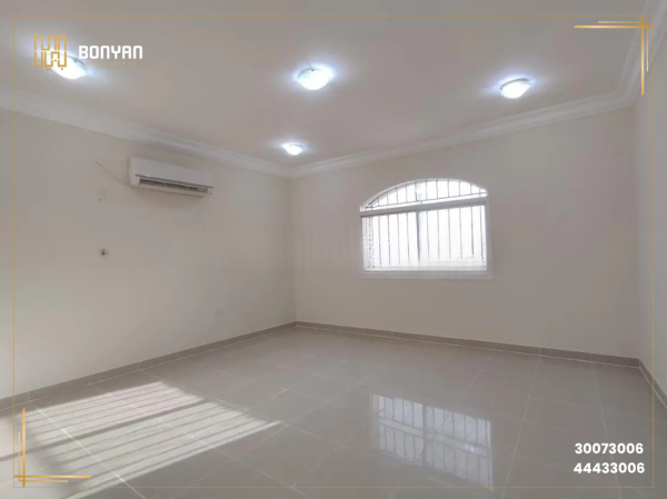 Spacious Villa in Old Old Airport - 11