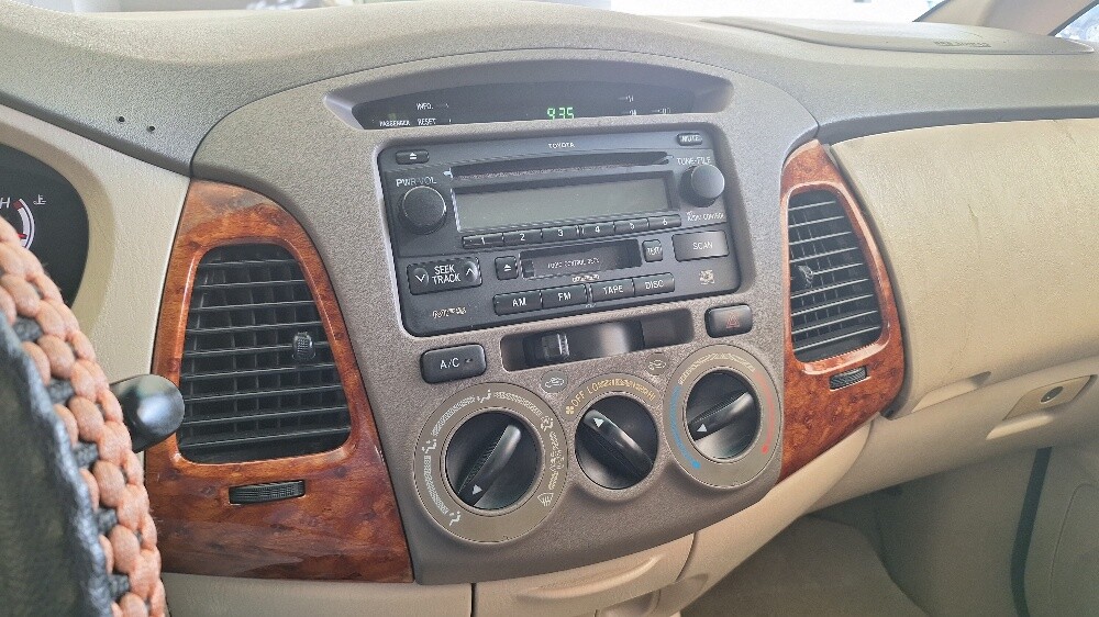 Toyota Innova 2007 - 6