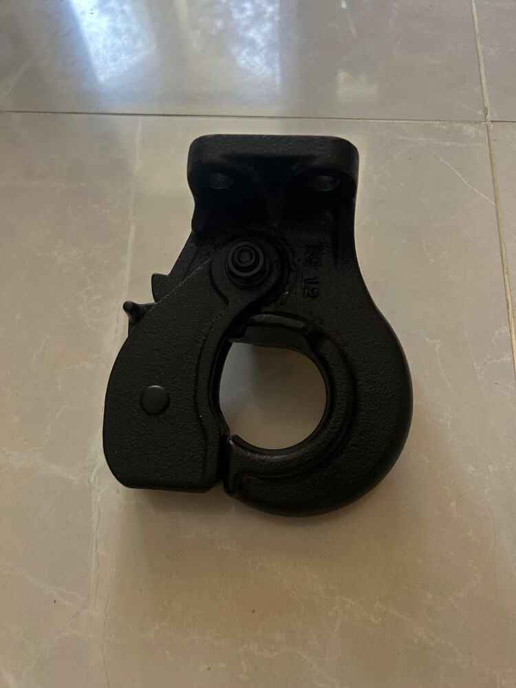 For Sale- Towing Hook SUV 4WD Cars - 2