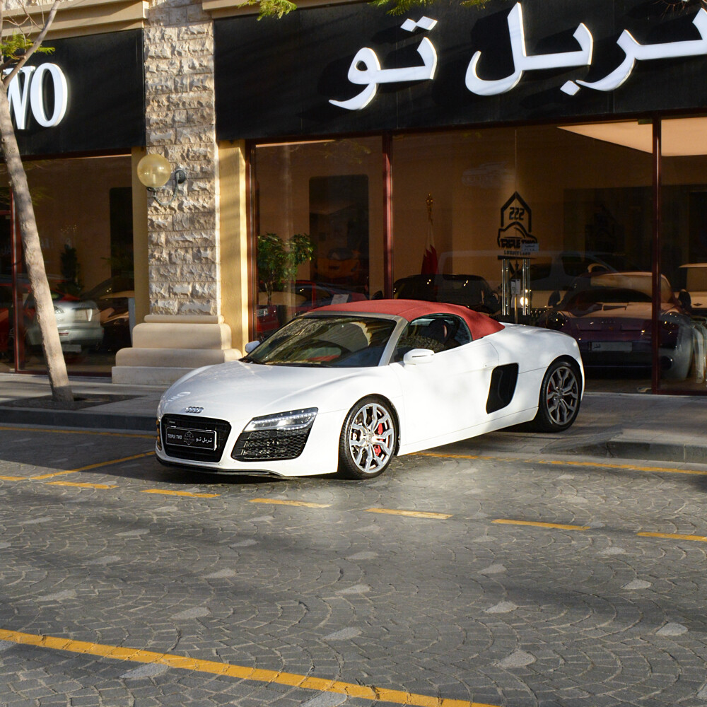 اودي ار 8 2016 - 1