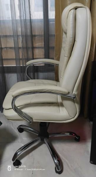 EXECUTIVE CHAIR (BEIGE COLOR) - 4