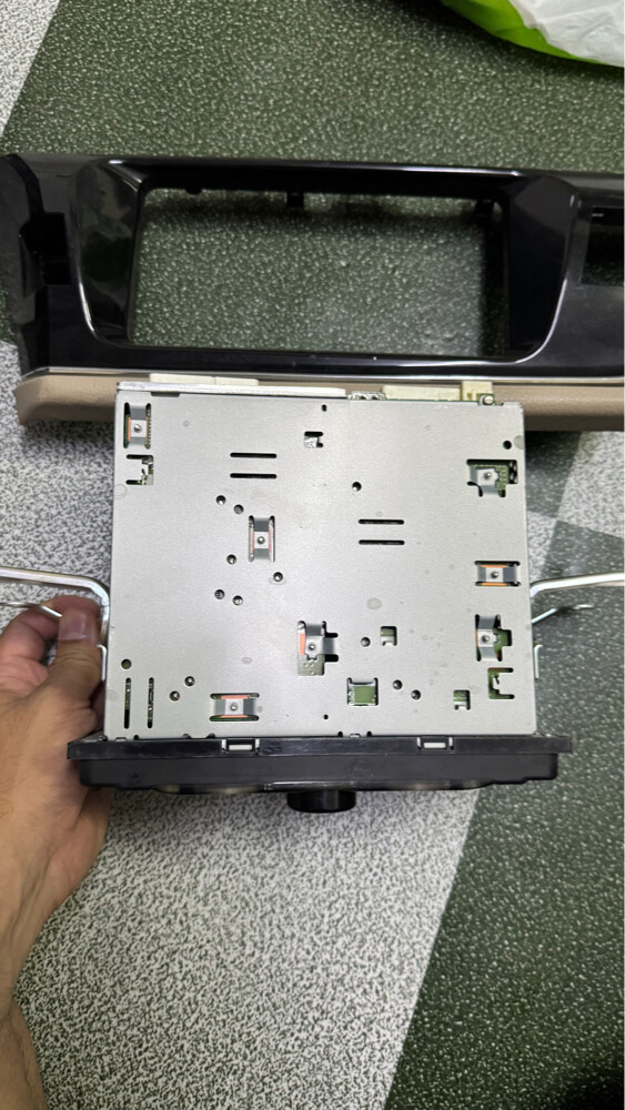 original Toyota Corolla Radio - 4