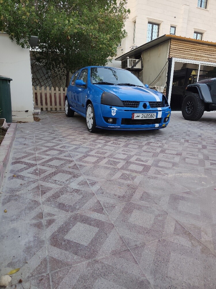 Renault racing car - 2