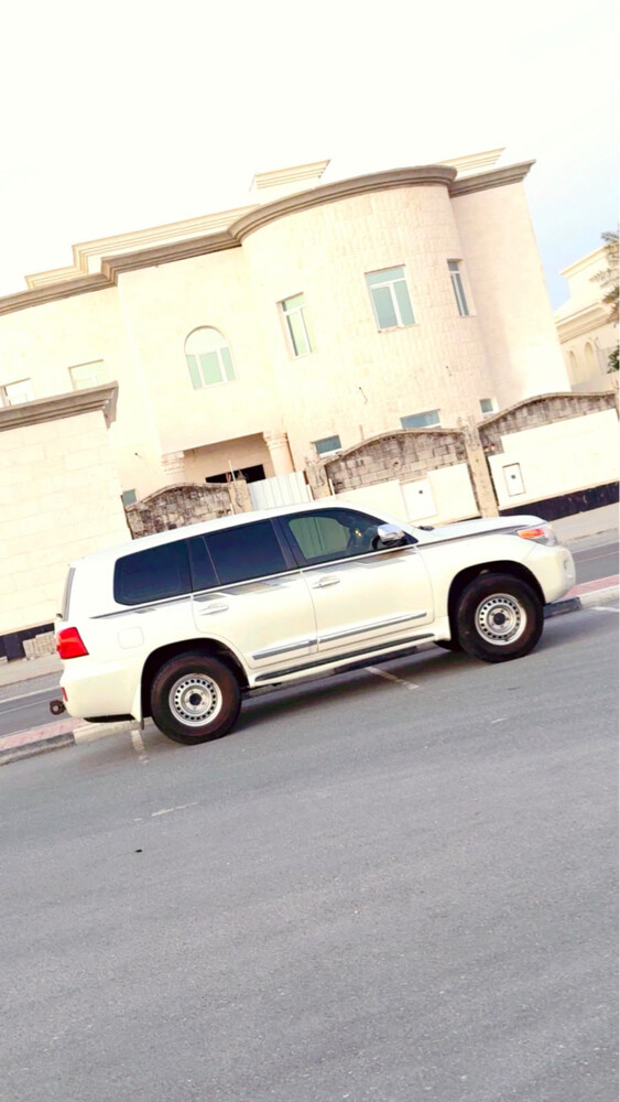 لاندكروزر حالتها وكاله   - 3