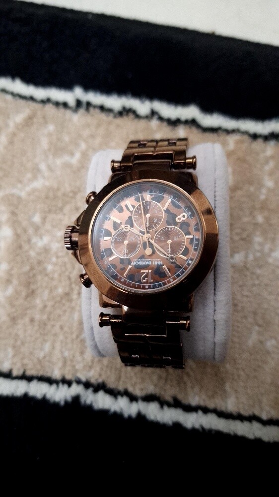 8 Designer Watches — C - 1