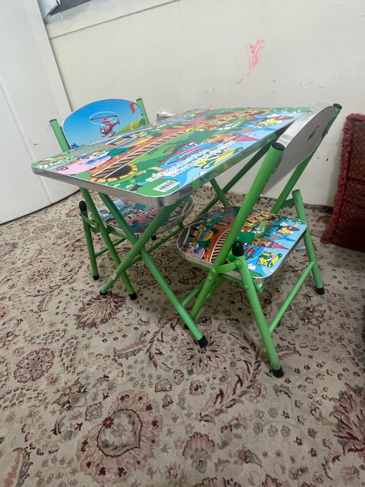 table and chairs for children - 2