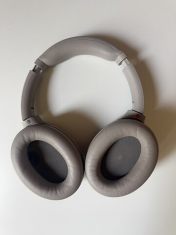 Sony WH-1000XM4 - 2