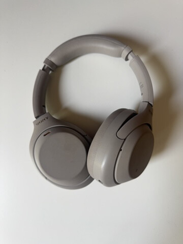Sony WH-1000XM4 - 1