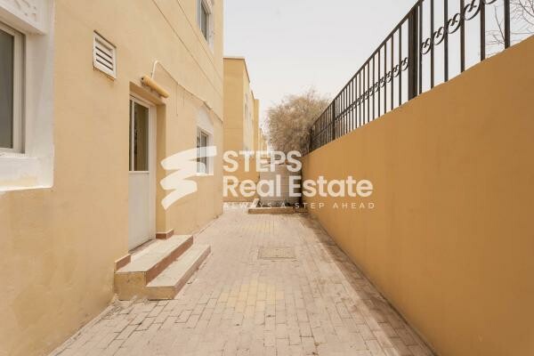Spacious Compound Villa for Rent - 3
