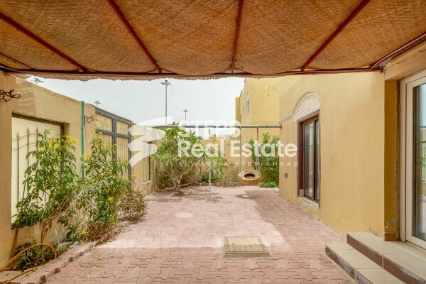 Spacious Compound Villa for Rent - 7