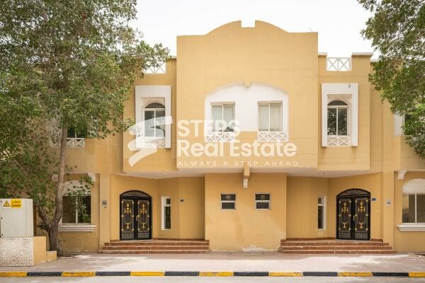 Spacious Compound Villa for Rent - 1