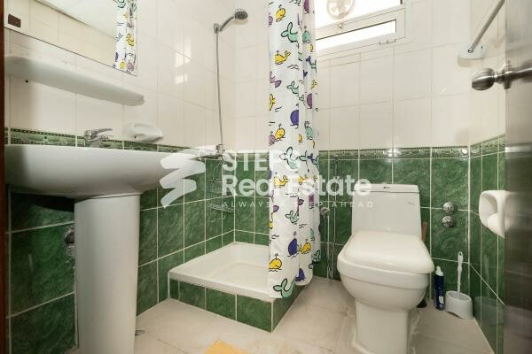 Spacious Compound Villa for Rent - 12
