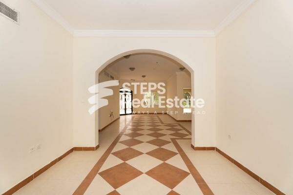 Spacious Compound Villa for Rent - 9