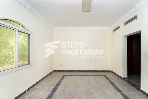 Spacious Compound Villa for Rent - 5