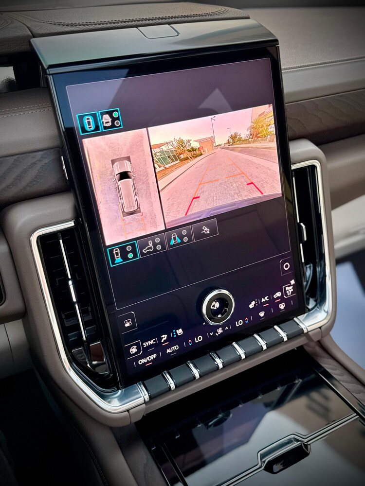 GMC Yukon  Denali 2025 - 12